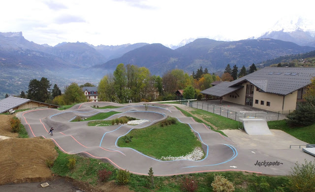 Pumptrack combloux drone