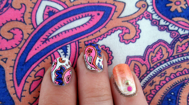 wnac15-paisley-coral-reverse stamped-nails