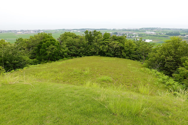 鳥取県西伯郡大山町妻木 鳥取県立むきばんだ史跡公園 首長の墓