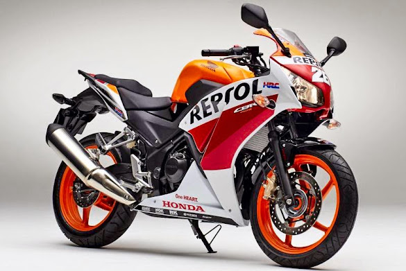 Tampilan Motor Honda CBR250R Edisi Juara MotoGP 2015