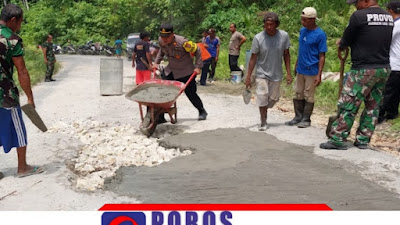 Sinergitas Polsek Liang & Koramil Liang, Pemerintah Kecamatan Bersama Masyarakat Perbaiki Jalan Rusak Di Bangkep.