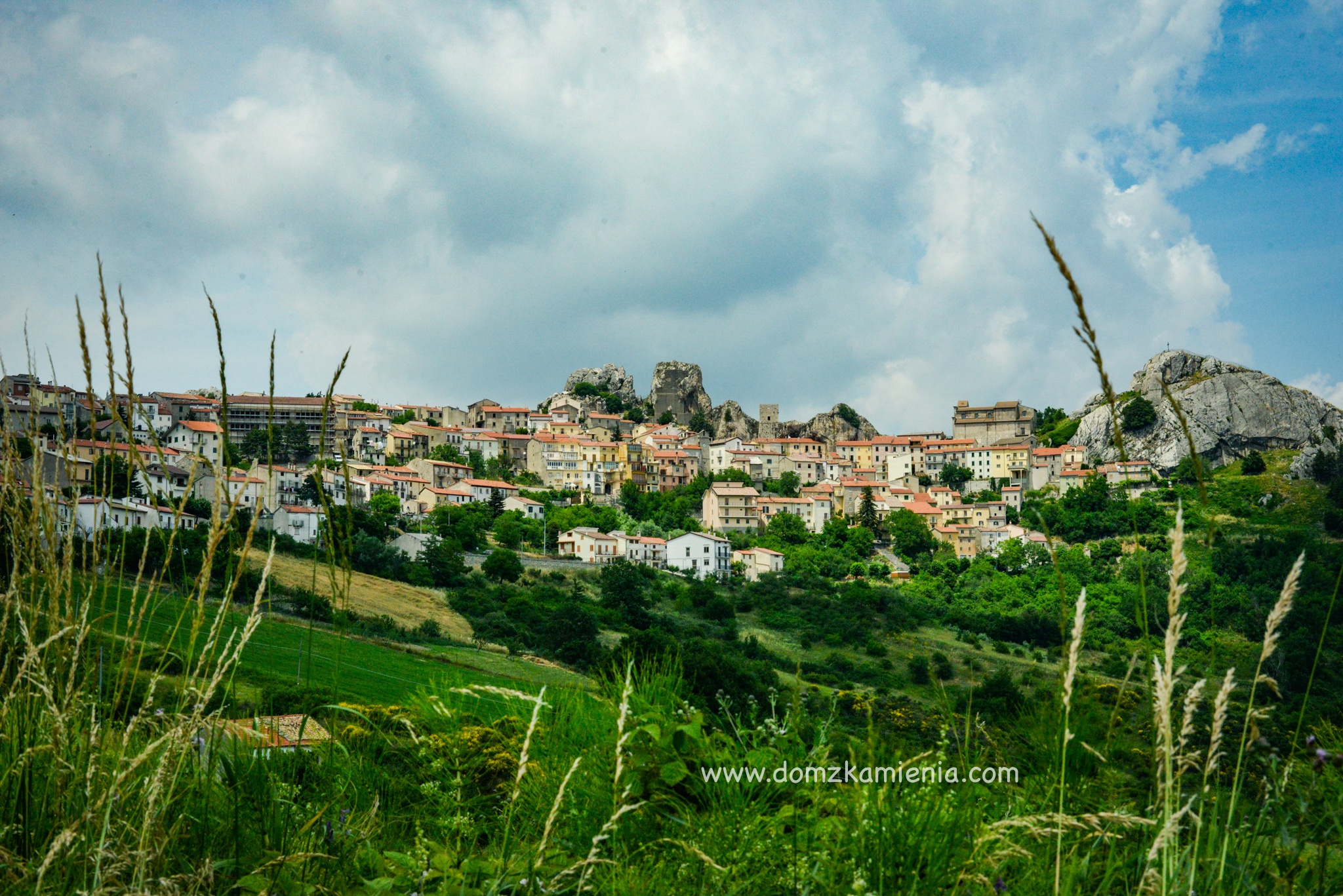 Dom z Kamienia, co zobaczyć w Molise, Pietrabbondante