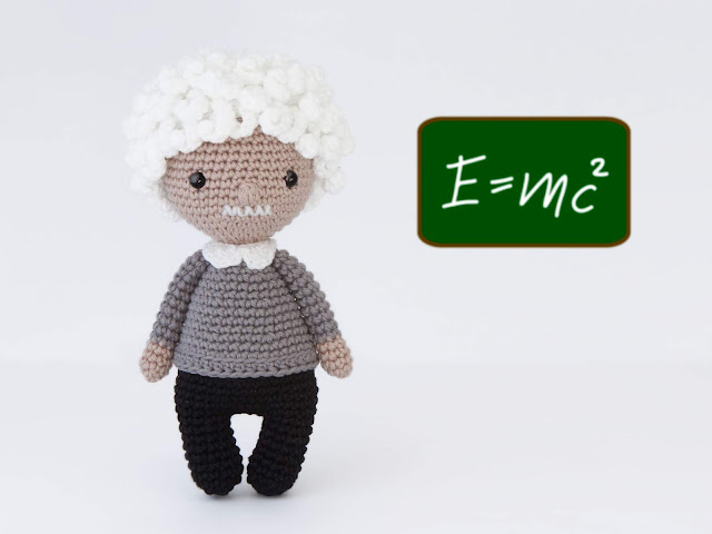 amigurumi-doll-albert-einstein-muneca-ganchillo