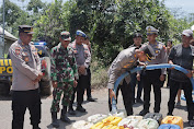 Polres Pasuruan Suplai Air Bersih Untuk Warga Terdampak Kekeringan