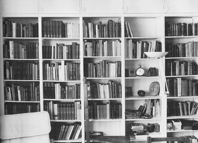 John Minihan, Samuel Beckett's Bookshelf in Paris