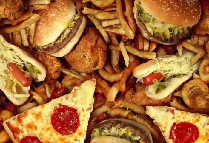 How your fast food addiction is slowly damaging your kidneys