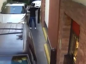 [VIDEO] Aprovecha fila en restaurante para asaltar en Cuajimalpa 