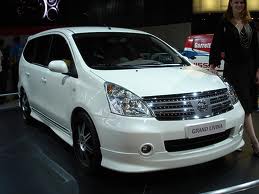 Nissan Grand  Livina  Review Specification