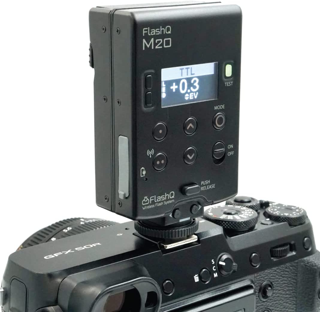Вспышка FlashQ M20 с камерой Fujifilm