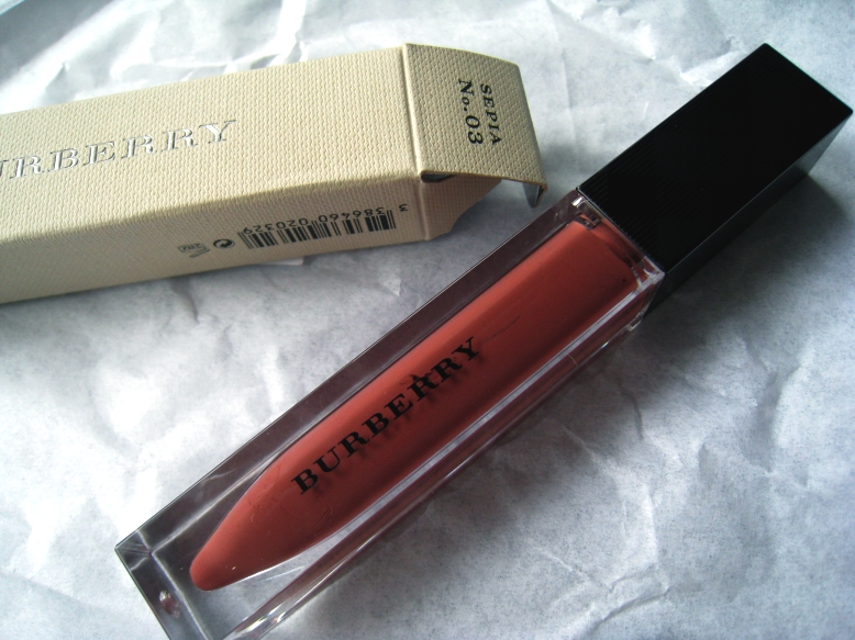 Burberry Sepia 03 Lip Gloss And Lip Liner