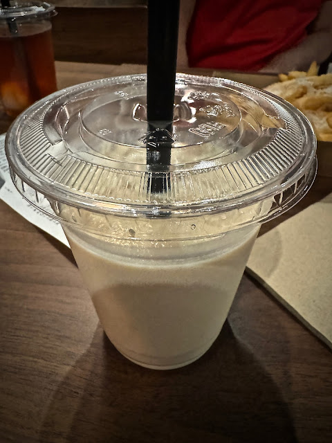 BurgerLabo, barley malt shake