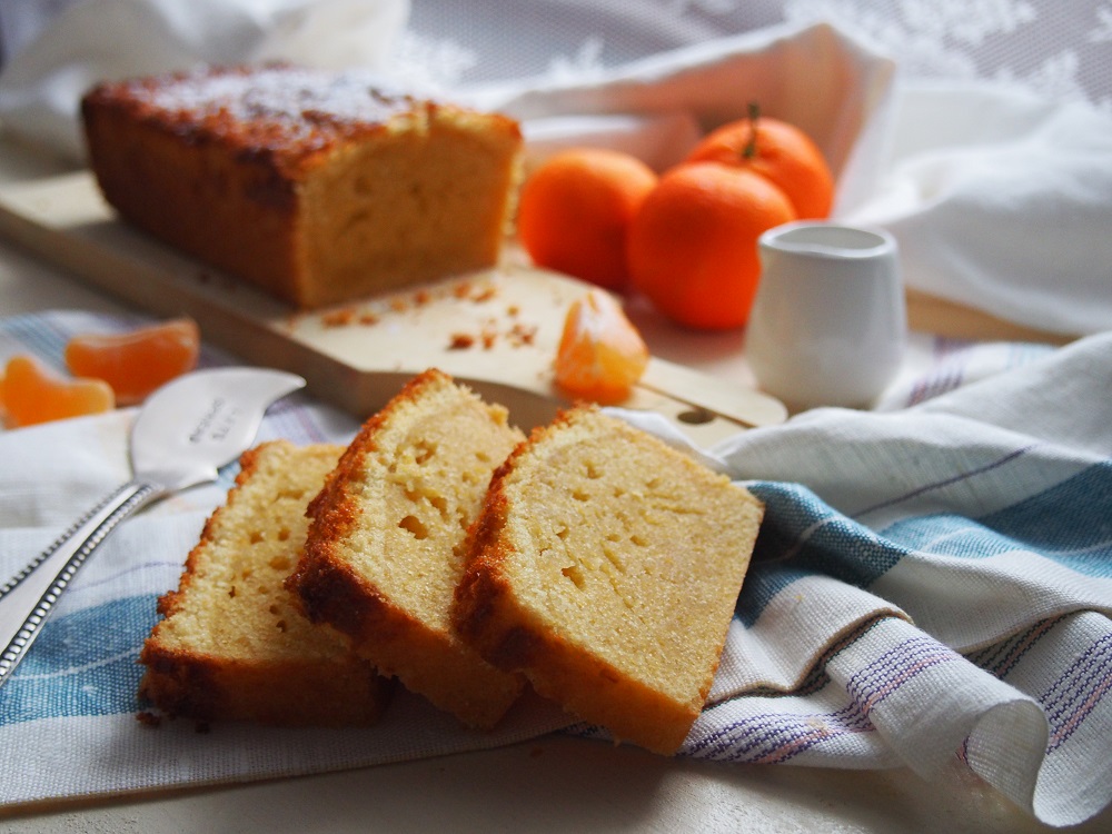 Plumcake al cioccolato bianco e mandarino