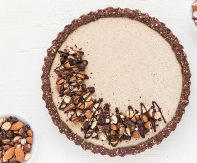 No-Bake Vegan Chocolate Almond Cheesecake #vegan #dessert