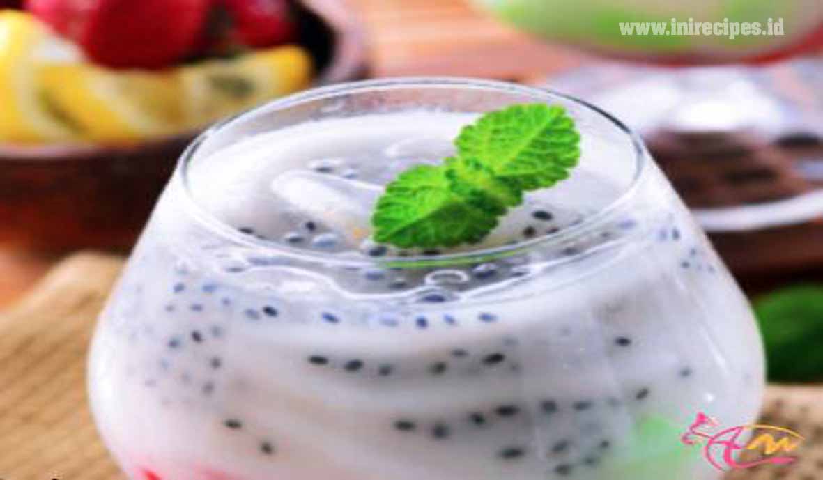 Resep Minuman Segar Es Sirsak Selasih