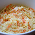 La recetas de la auténtica coleslaw o ensalada de col