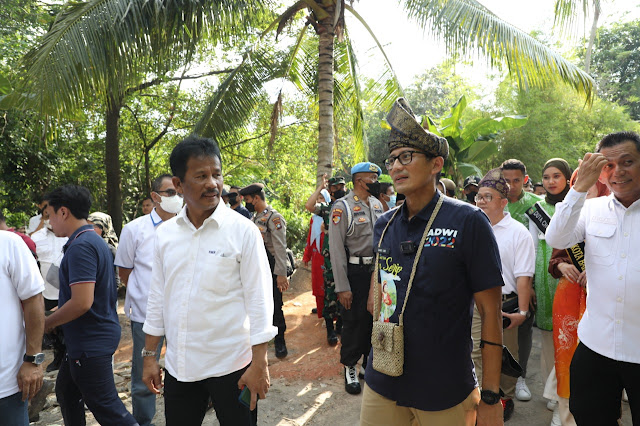 Kepala BP Batam Dampingi Menparekraf Mengujungi Desa Wisata Mangrove di Nongsa