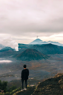 Menjadi Ganteng Dengan Style Hitam Putih