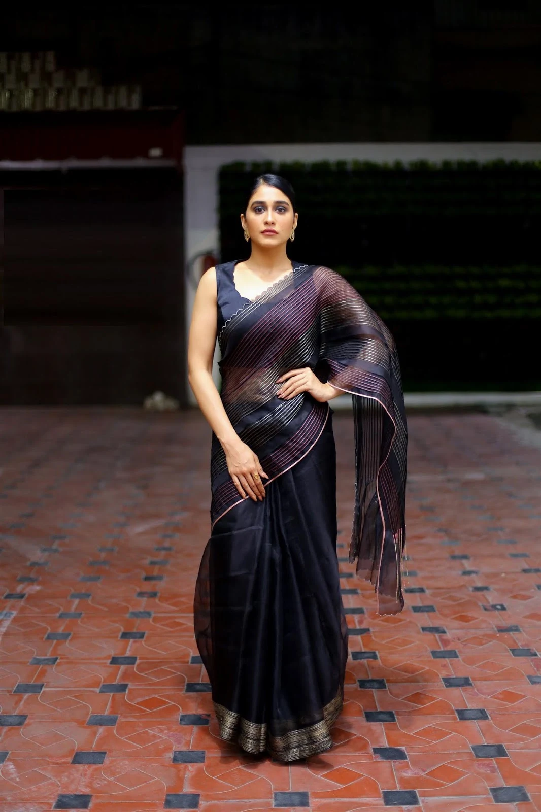 Actress Regina Cassandra Stylish Photoshoot In Saree