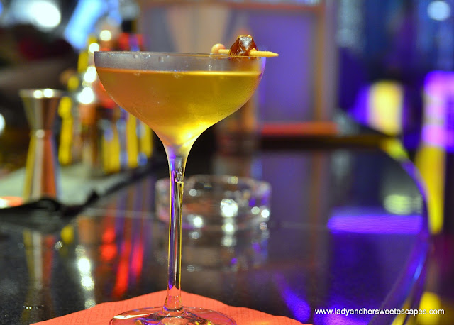 el comondante drink at Espana Lounge Bar Dubai