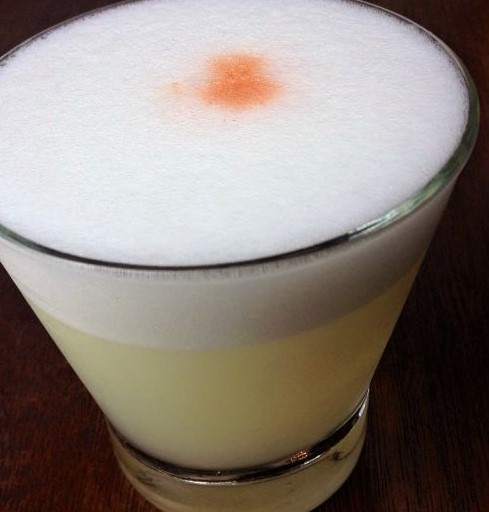 Pisco sour in 4 steps