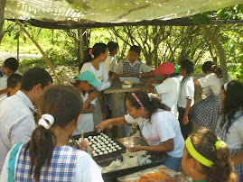Visitando una microempresa de bizcochos