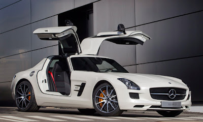 2013 SLS AMG GT changes detailed, new car obliterates Nürburgring in under 7:30