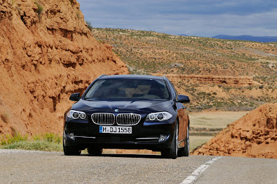 2011 BMW 5 Series Touring Front View