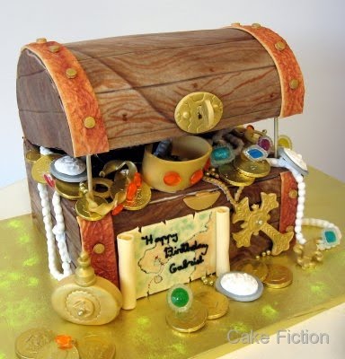 Pirate Birthday Cake on Cake Fiction  Pirate Treasure Chest Birthday Cake