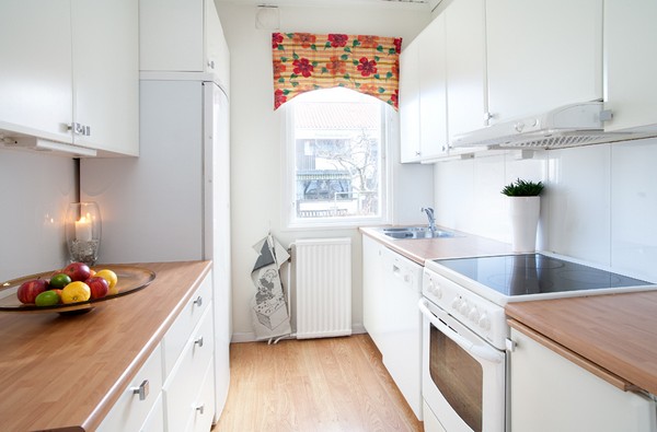 TRADITIONAL DECORATIONS KITCHEN CHARMING HOME IN GOTHENBURG TRADITIONAL DECORATIONS KITCHEN CHARMING HOME IN GOTHENBURG