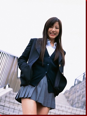 SlickDog-Yumi_schoolgirl_26