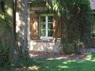 Come and stay in our French country guest cottage