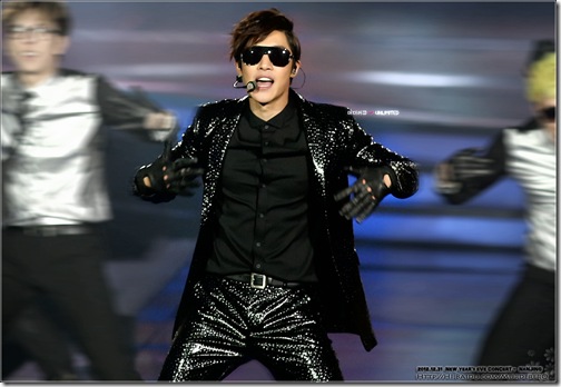 performs (6)