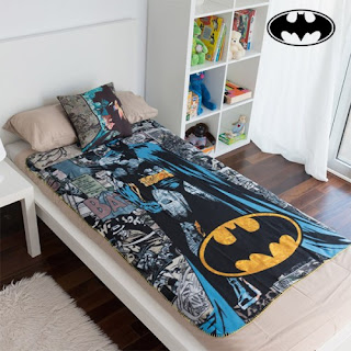 teenage childrens room, decoration ideas, batman, sheets, pillows, duvet, hanger, curtains, superhero, marvel, theme room theme room, toys, batmob