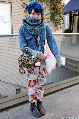 Japanese Girl w/ Blue Hair & Tabi Boots in Harajuku