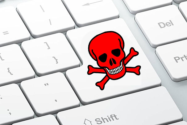 مخاطر تحميل البرامج المقرصنة لجهاز الكمبيوتر