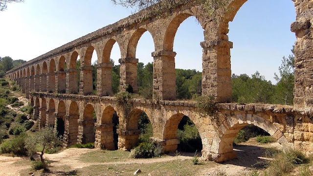 El Puente del Diablo: Mostrado por una pediatra de Duvergé, que trabaja en Hospital de Barcelona