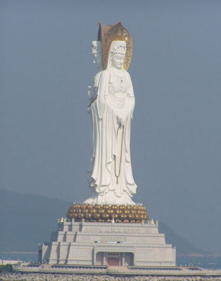 Buddhist statue of Guanyin - Tallest Monuments Around the World