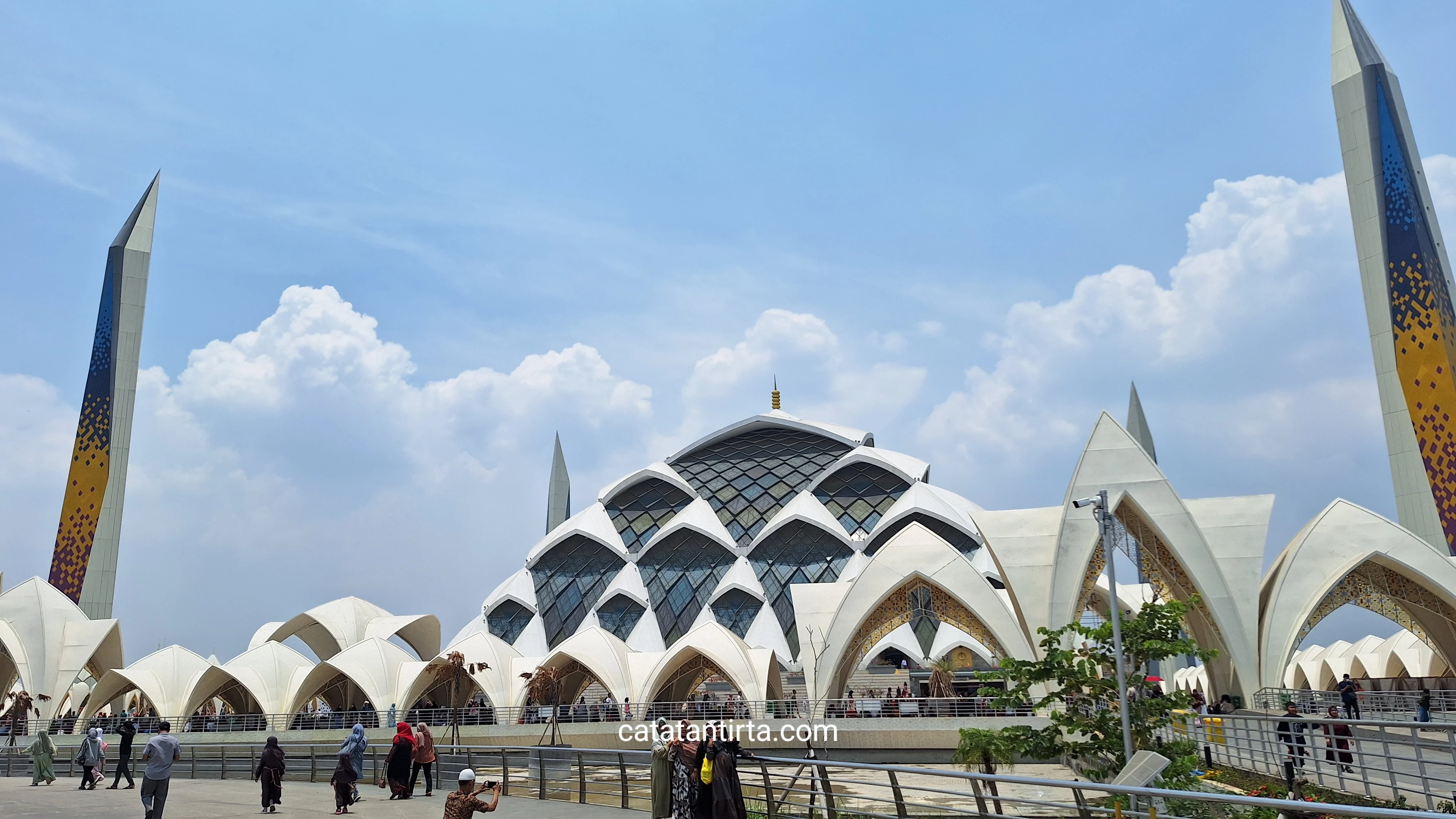 Masjid Raya Al Jabbar Bandung