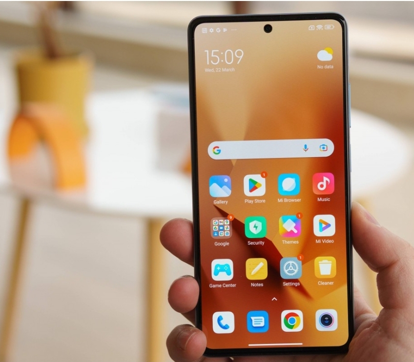 Hands-on Review of the Redmi Note 12 Pro+: Unboxing and Initial Impressions