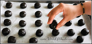 3ingredientsNoBakeOreoBallsRecipe7_KhushiWorld