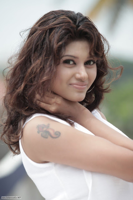 Oviya+Photos+(12)