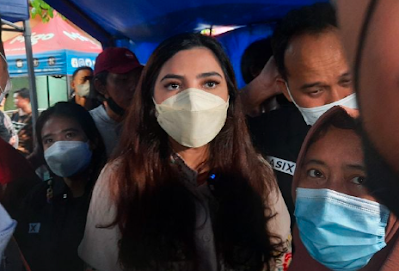 Penyanyi Ashanty bicara kedekatan hubungan keluarganya dengan keluarga Krisdayanti yang kini kerap jadi sorotan usai Aurel menikah dengan Atta Halilintar. Diakui Ashanty, dulu dia sempat merasa canggung dengan sosok Raul Lemos, suami Krisdayanti.