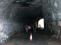 Interior del túnel del carrilet al seu pas per Viladomiu Nou