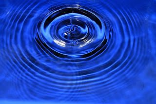 Illustration, onde à la surface de l'eau – Domaine public. Pixabay.