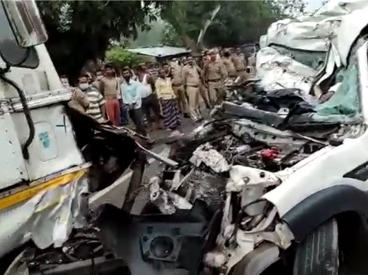 Pratapghar road accident