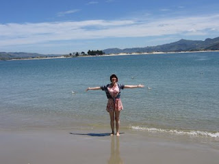 Lisa Rullsenberg on Pilots Beach, Otago Peninsula, New Zealand