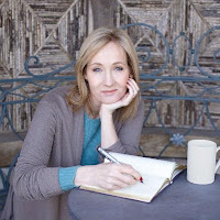 La autora de la saga de Harry Potter, Una Vacante Imprevista y la Saga del detective Cormoran Strike