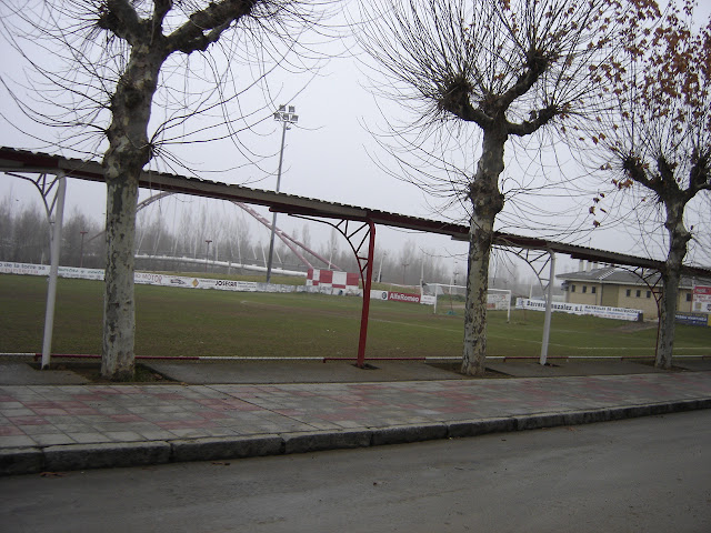 Campo de Fútbol de Puente Castro | Campo de césped natural + artificial en León | Fotos antiguas 