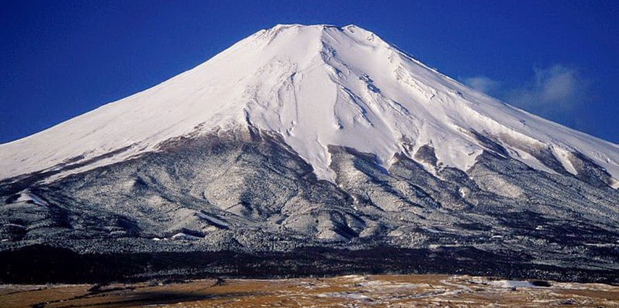 7 Gunung yang Dianggap Suci di Berbagai Penjuru Dunia