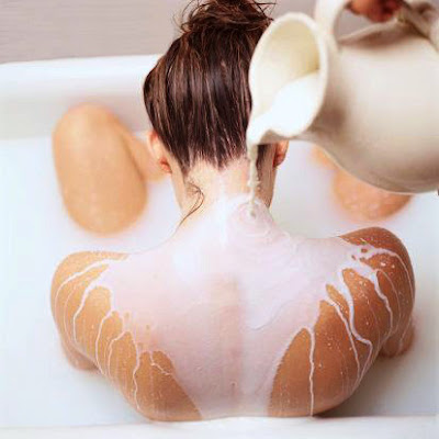 How to bath milk bath